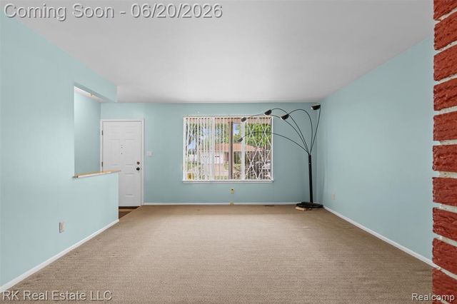 28987 James Drive, Warren, MI 48092