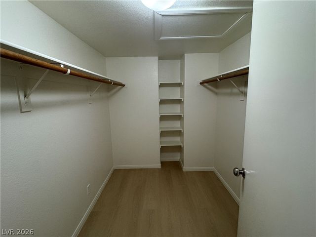 9071 IRON CROW Avenue, Las Vegas, NV 89147