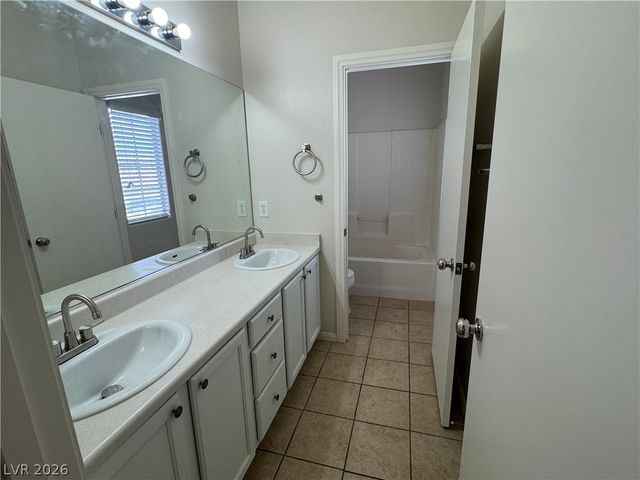 9071 IRON CROW Avenue, Las Vegas, NV 89147