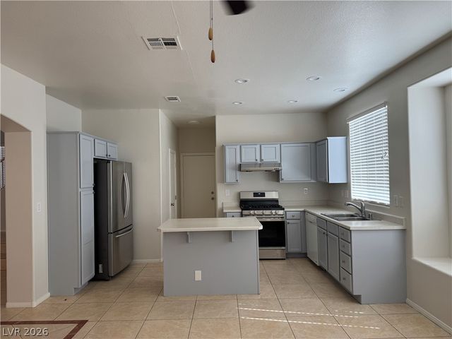 9071 IRON CROW Avenue, Las Vegas, NV 89147