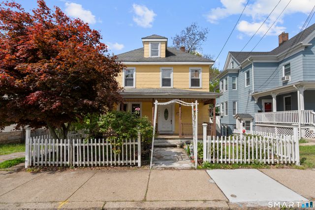 242 Crystal Avenue, New London, CT 06320
