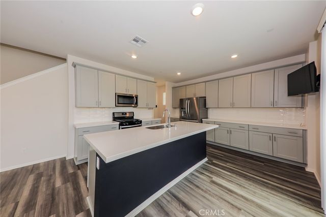 24712 Hudson, Moreno Valley, CA 92551