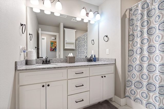 808 Fallon Street, Siloam Springs, AR 72761