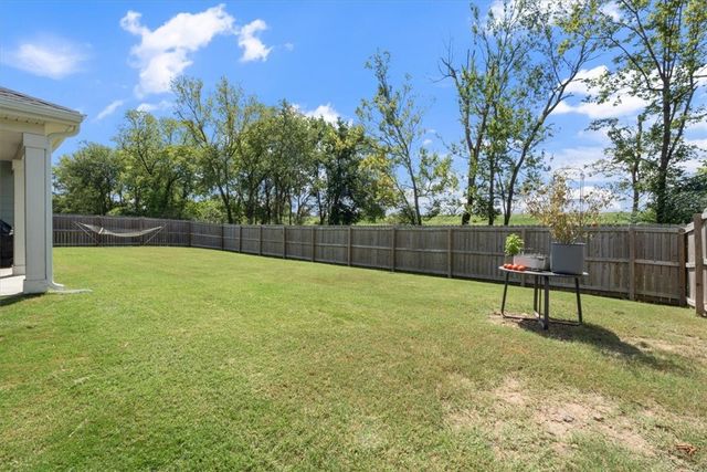 808 Fallon Street, Siloam Springs, AR 72761