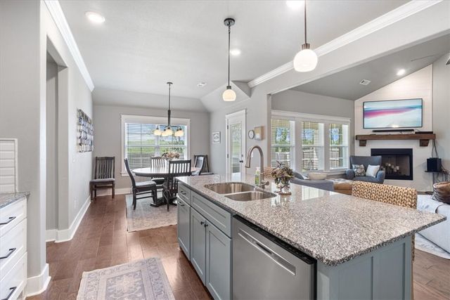 808 Fallon Street, Siloam Springs, AR 72761