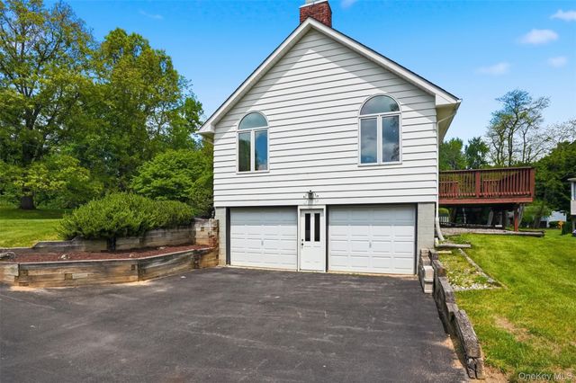 205 East Drive, Hurley, NY 12443