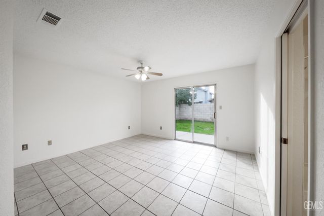 4613 Black Rock Mountain Court, Bakersfield, CA 93304