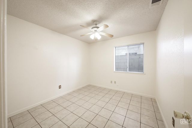 4613 Black Rock Mountain Court, Bakersfield, CA 93304