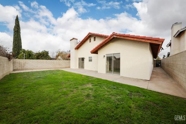 4613 Black Rock Mountain Court, Bakersfield, CA 93304