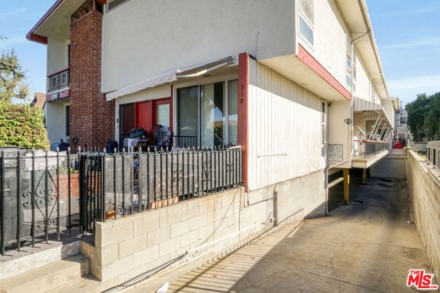 310 S Eucalyptus Avenue, Inglewood, CA 90301