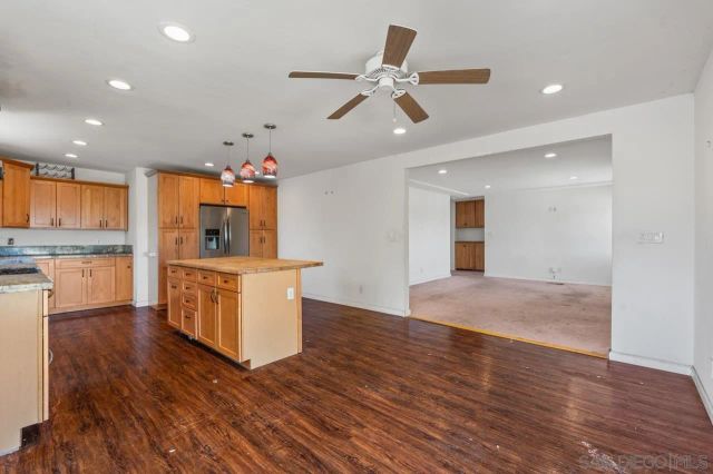 2901 Helix St, Spring Valley, CA 91977