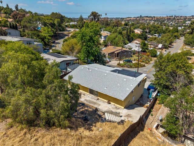 2901 Helix St, Spring Valley, CA 91977
