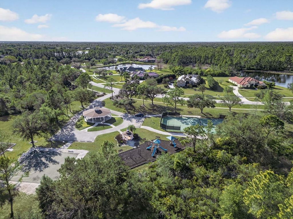 22580 MORNING GLORY CIRCLE