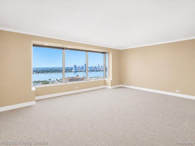 1300 E Lafayette 2803, Detroit, MI 48207
