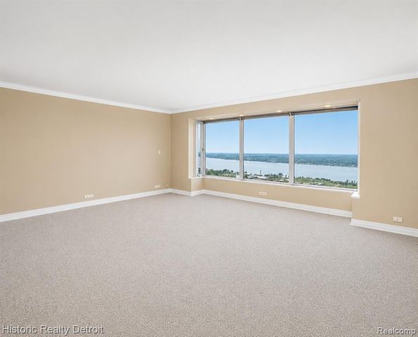 1300 E Lafayette 2803, Detroit, MI 48207