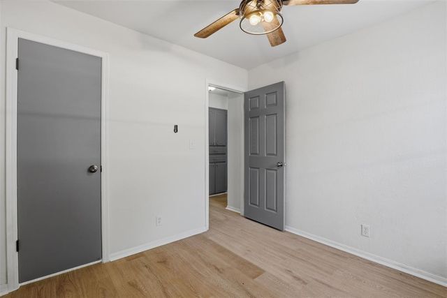 612 W Perry Drive, Mustang, OK 73064