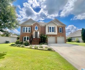 209 HEATHER RIDGE CIRCLE, Pelham, AL 35124