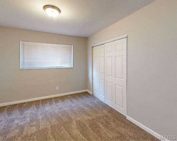 4 Bruce Drive, Florissant, MO 63031