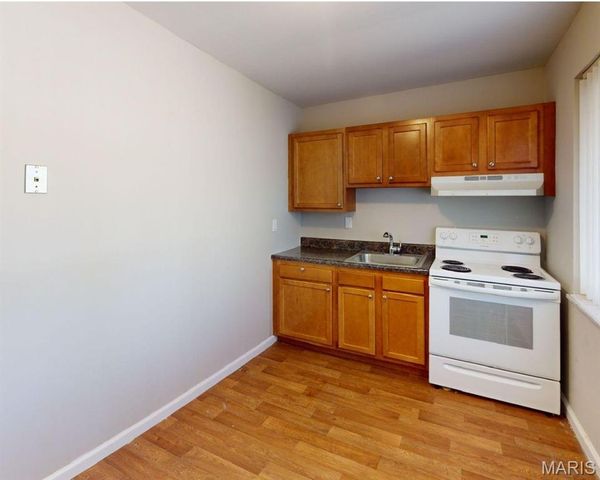 4 Bruce Drive, Florissant, MO 63031