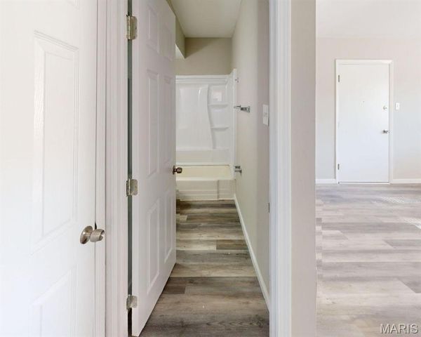 4 Bruce Drive, Florissant, MO 63031