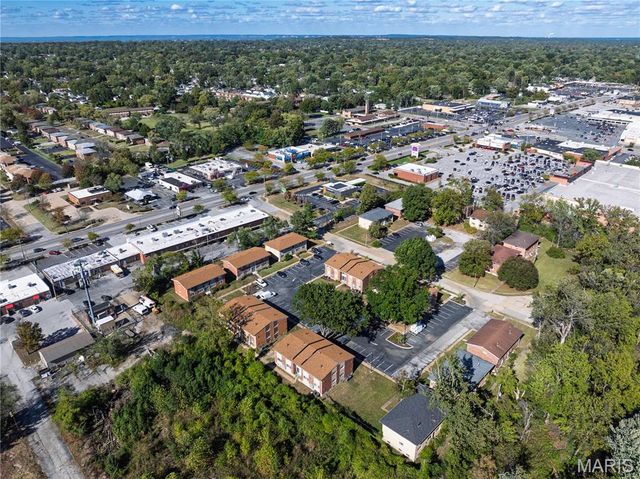 4 Bruce Drive, Florissant, MO 63031