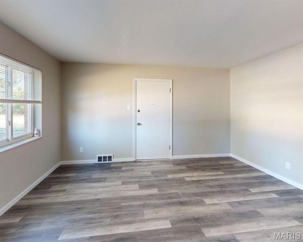 4 Bruce Drive, Florissant, MO 63031