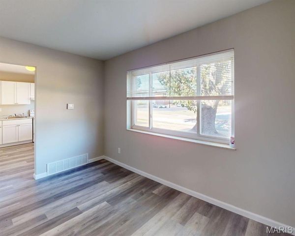 4 Bruce Drive, Florissant, MO 63031