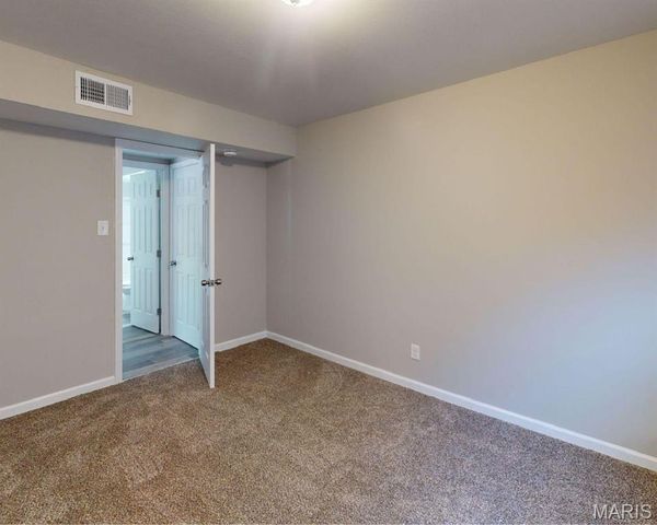 4 Bruce Drive, Florissant, MO 63031