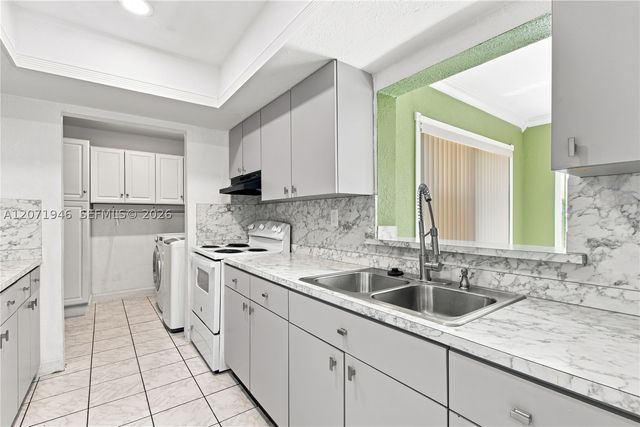 1430 NW 32nd Ter, Lauderhill, FL 33311