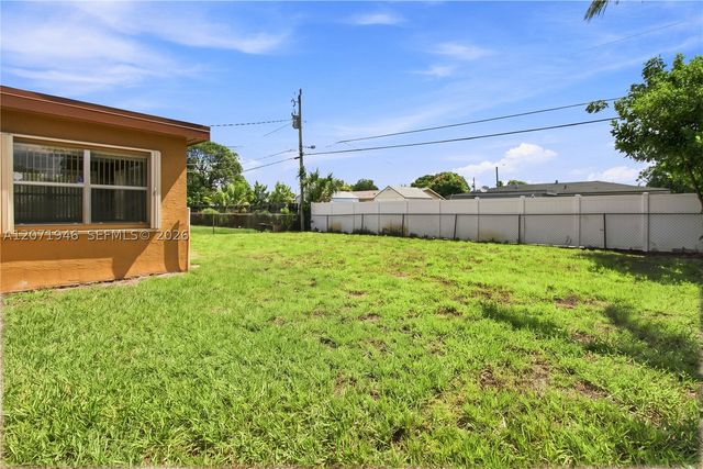 1430 NW 32nd Ter, Lauderhill, FL 33311