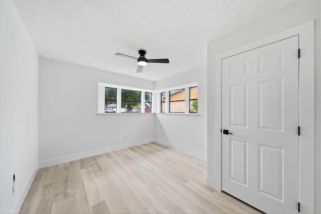 5703 Woodville Lane, Pearland, TX 77584