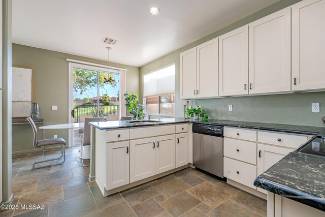 8719 N Sam Snead Drive, Tucson, AZ 85742