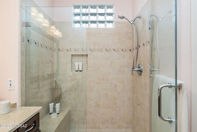 8719 N Sam Snead Drive, Tucson, AZ 85742