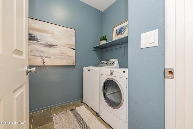 8719 N Sam Snead Drive, Tucson, AZ 85742