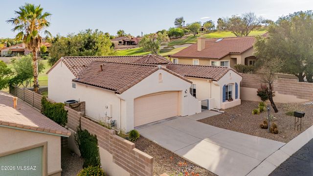 8719 N Sam Snead Drive, Tucson, AZ 85742