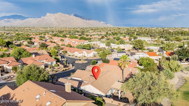 8719 N Sam Snead Drive, Tucson, AZ 85742