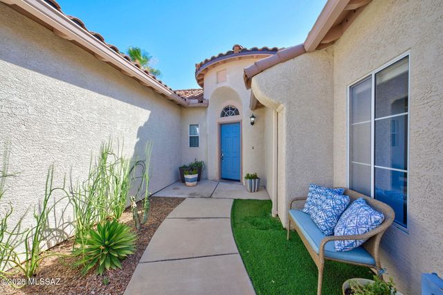 8719 N Sam Snead Drive, Tucson, AZ 85742