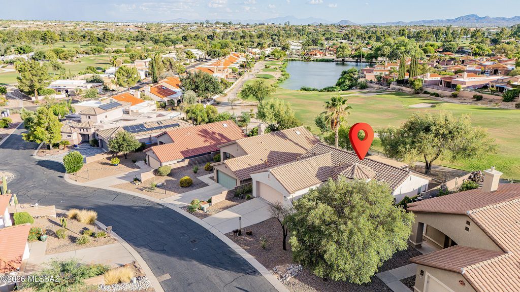 8719 N Sam Snead Drive, Tucson, AZ 85742