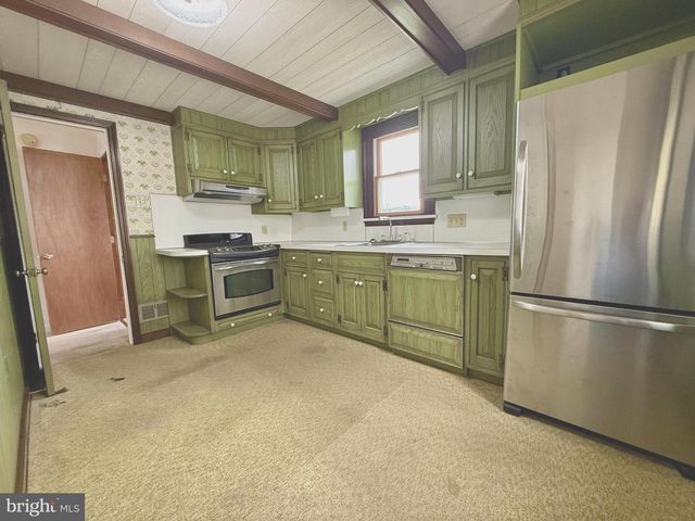 1511 STIRLING ST, Coatesville, PA 19320