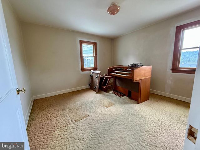 1511 STIRLING ST, Coatesville, PA 19320