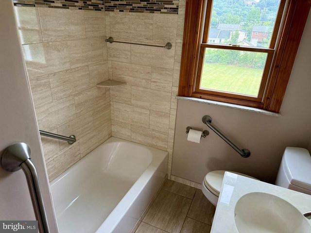 1511 STIRLING ST, Coatesville, PA 19320