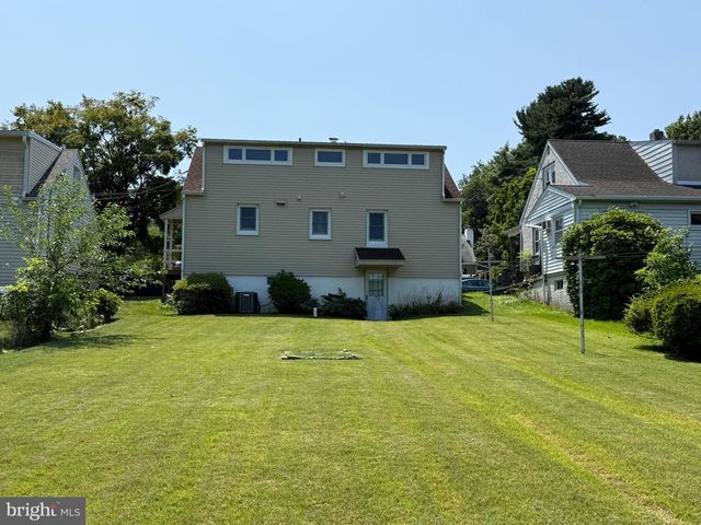1511 STIRLING ST, Coatesville, PA 19320