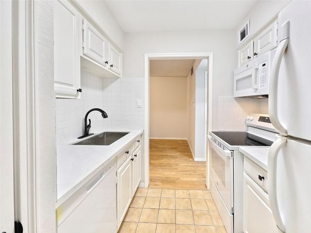 2507 Montrose Boulevard 49, Houston, TX 77006