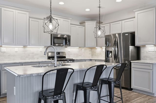 240 Blackthorn Drive, Nicholasville, KY 40356