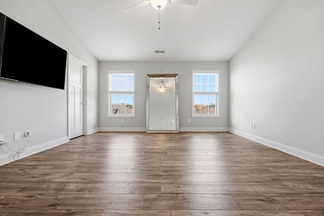 240 Blackthorn Drive, Nicholasville, KY 40356