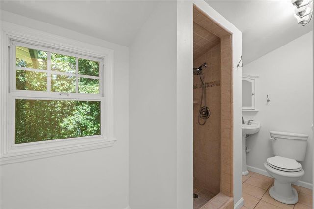 20476 Santa Cruz Highway, Los Gatos, CA 95033