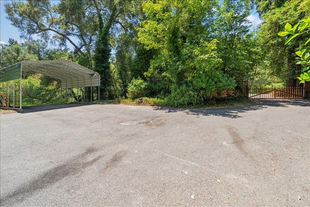 20476 Santa Cruz Highway, Los Gatos, CA 95033