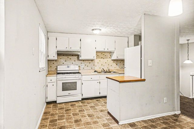 5290 Quincy Drive, Columbus, OH 43232