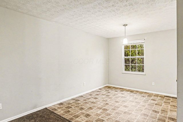 5290 Quincy Drive, Columbus, OH 43232