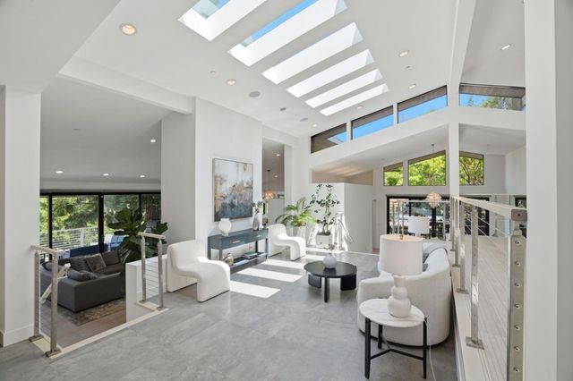 19288 Bainter Avenue, Saratoga, CA 95070